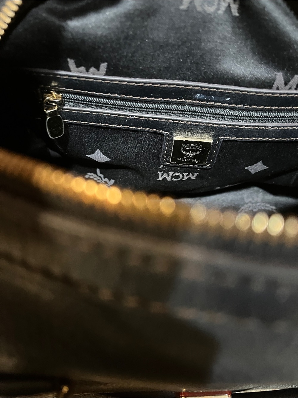 MCM Boston Black leather handbag - Picture 11 of 12